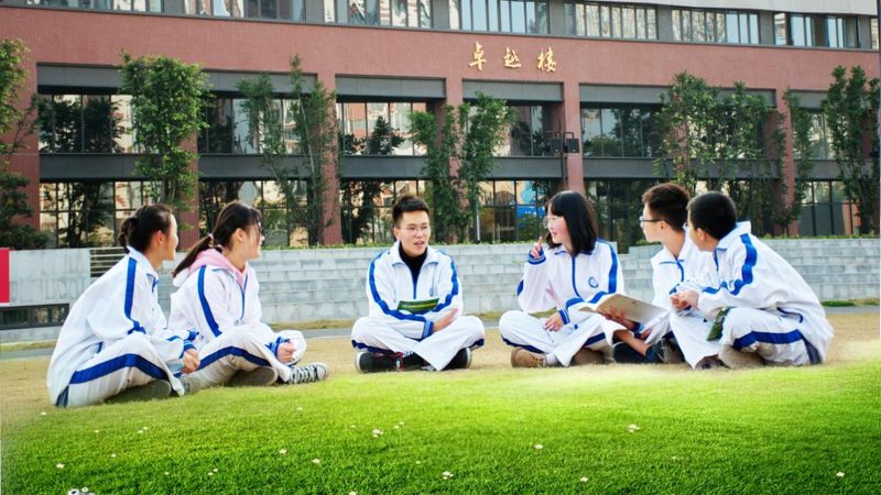 在众多上海电子组装加工厂家中，以下几家具有较高知名度和技术实力：